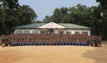 संयुक्त तालिमका नेपाली सेनाको डफ्फा भारततर्फ