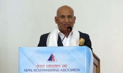 पर्यटन क्षेत्रको आत्मबल बढाउन व्यवसायीलाई सुरक्षाको प्रत्याभूति दिलाउन सक्नुपर्छ : सीईओ जोशी