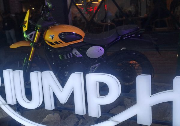 ट्रायम्फ मोटरसाइकल्सले नेपालमा स्क्र्याम्बलर ४०० एक्ससी सार्वजनिक, प्रारम्भिक मूल्य ७.९९ लाख