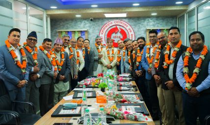 नाडा एशोसिएशनमा अध्यक्ष पद हस्तान्तरण: सुरेन्द्रकुमार उप्रेती नेतृत्वमा नयाँ सदस्य मनोनयन र अटोमोबाइल क्षेत्र विकास योजना सार्वजनिक