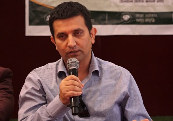 मध्यम व्यवसायी जोगाउन नसके अर्थतन्त्र नै संकटमा पर्छ : लिलाबल्लभ दाहाल