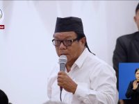 ट्याक्सीको ‘कालो प्लेट’ लिनै १५ लाख ! सिण्डिकेट र चलखेल भएको भन्दै प्रणाली खारेज गर्न महाविर पुनको माग ट्याक्सीको ‘कालो प्लेट’ लिनै १५ लाख ! सिण्डिकेट र चलखेल भएको भन्दै प्रणाली खारेज गर्न महाविर पुनको माग