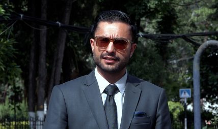 सेवा प्रवाहलाई नागरिकमैत्री बनाउन मातहत निकायलाई शिक्षामन्त्री पोखरेलको निर्देशन