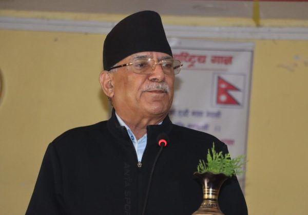 रोल्पा जीप दुर्घटना स् प्रचण्डद्वारा पीडित परिवारलाई सान्त्वना