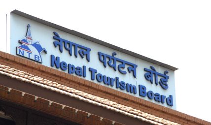 अप्रिलमा १ लाख ७ हजार ९३४ पर्यटक नेपाल भित्रिए