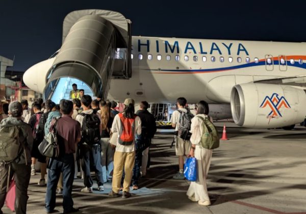 हिमालय एयरलाइन्सको ऐतिहासिक काठमाडौँ–शेन्जेन–काठमाडौँ सिधा उडान सुरु