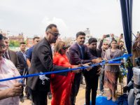 महाराजगञ्जमा नयाँ सोरुम खोलेर काठमाडौंमा उपस्थिति बलियो बनाउँदै दिपल पहिलो दिनमै २० दिपल इभी डेलिभरी