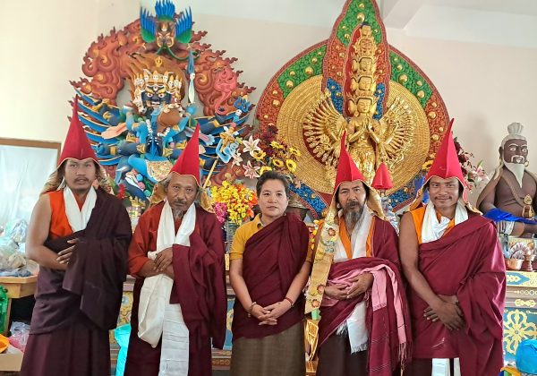 फर्पिङमा तीन वर्षे ‘लोसुम’ साधना : कर्म ल्हुङतोक ‘सुबास पाख्रिन’ समेतलाई ‘दुर्जेलोपेन’ उपाधि
