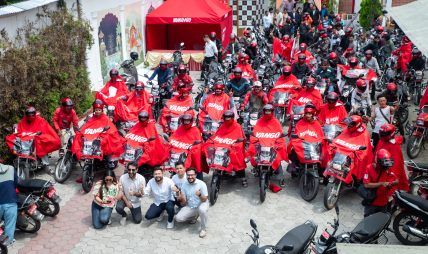 याङ्गो राइडद्वारा ट्राफिक प्रहरीसँगको सहकार्यमा सडक सुरक्षा कार्यक्रम आयोजना