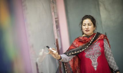 हरेक कक्षाकोठामा सिर्जनशीलताको प्रयोगबारे दक्षिण एसियाली क्षेत्रीय संवाद हुँदै हरेक कक्षाकोठामा सिर्जनशीलताको प्रयोगबारे दक्षिण एसियाली क्षेत्रीय संवाद हुँदै