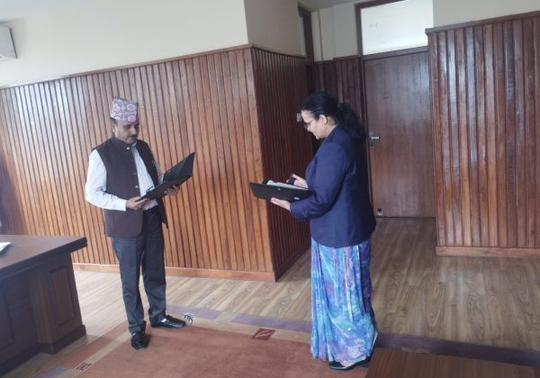 लिवर्टी र प्रोटेक्टिभ माइक्रो इन्स्योरेन्सका नवनियुक्त अध्यक्षले लिए शपथ